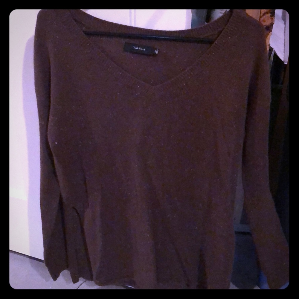 Aritzia sweater